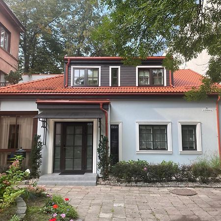 Memel Townhouse Apartamentai Klaipėda Exteriör bild