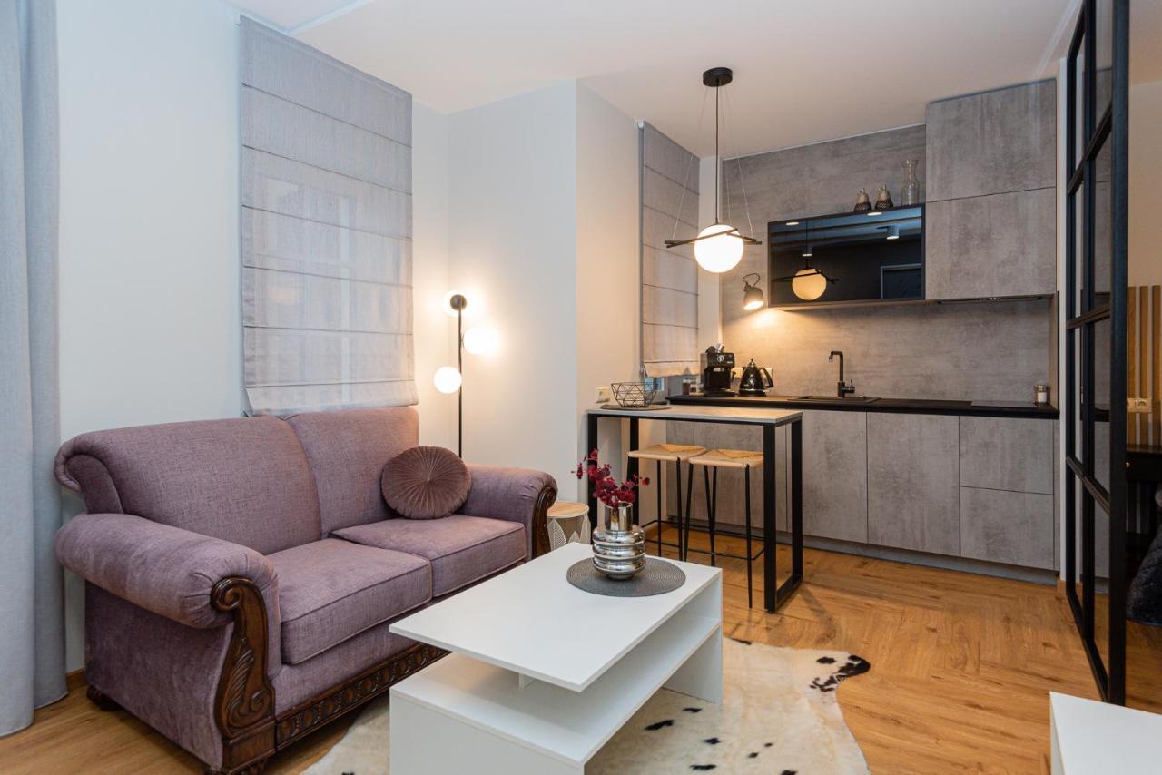 Memel Townhouse Apartamentai Klaipėda Exteriör bild