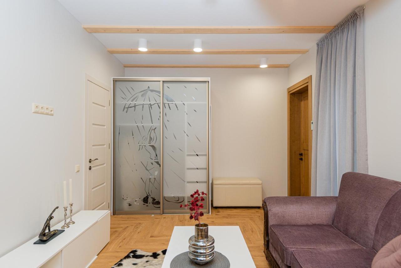 Memel Townhouse Apartamentai Klaipėda Exteriör bild